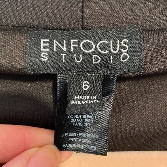 En Focus Studio Dark Browb & Beige Geometric Print Dress - Size 6 - Picture 2 of 4